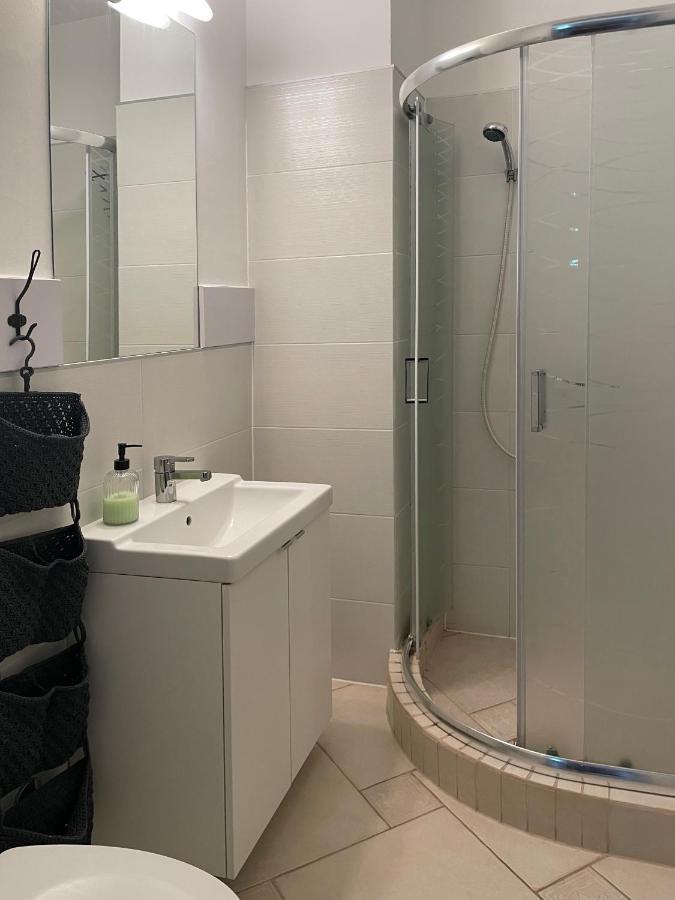 Szelrozsa Apartmanhaz Velence Buitenkant foto