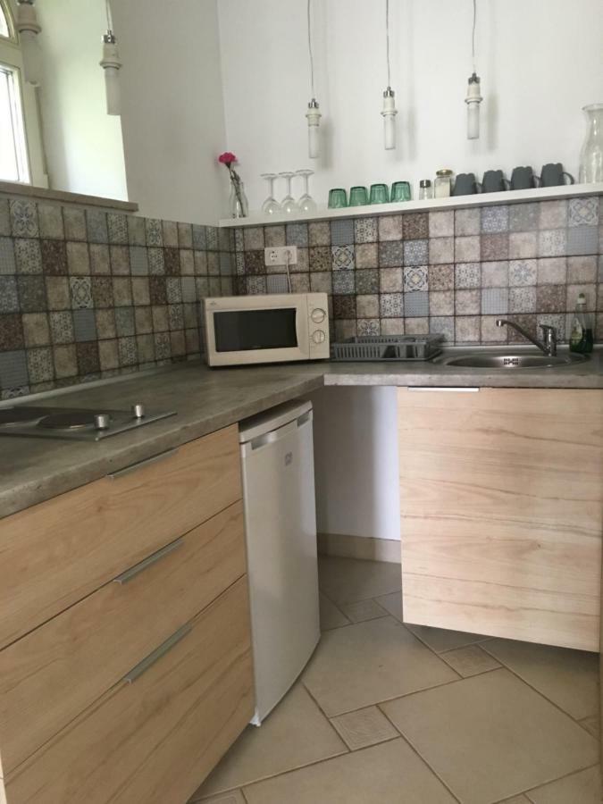 Szelrozsa Apartmanhaz Velence Buitenkant foto