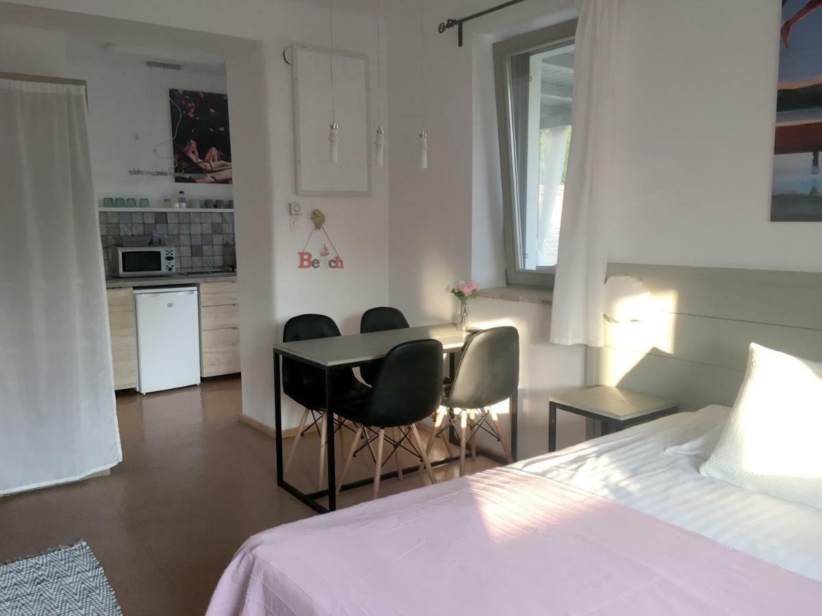 Szelrozsa Apartmanhaz Velence Buitenkant foto