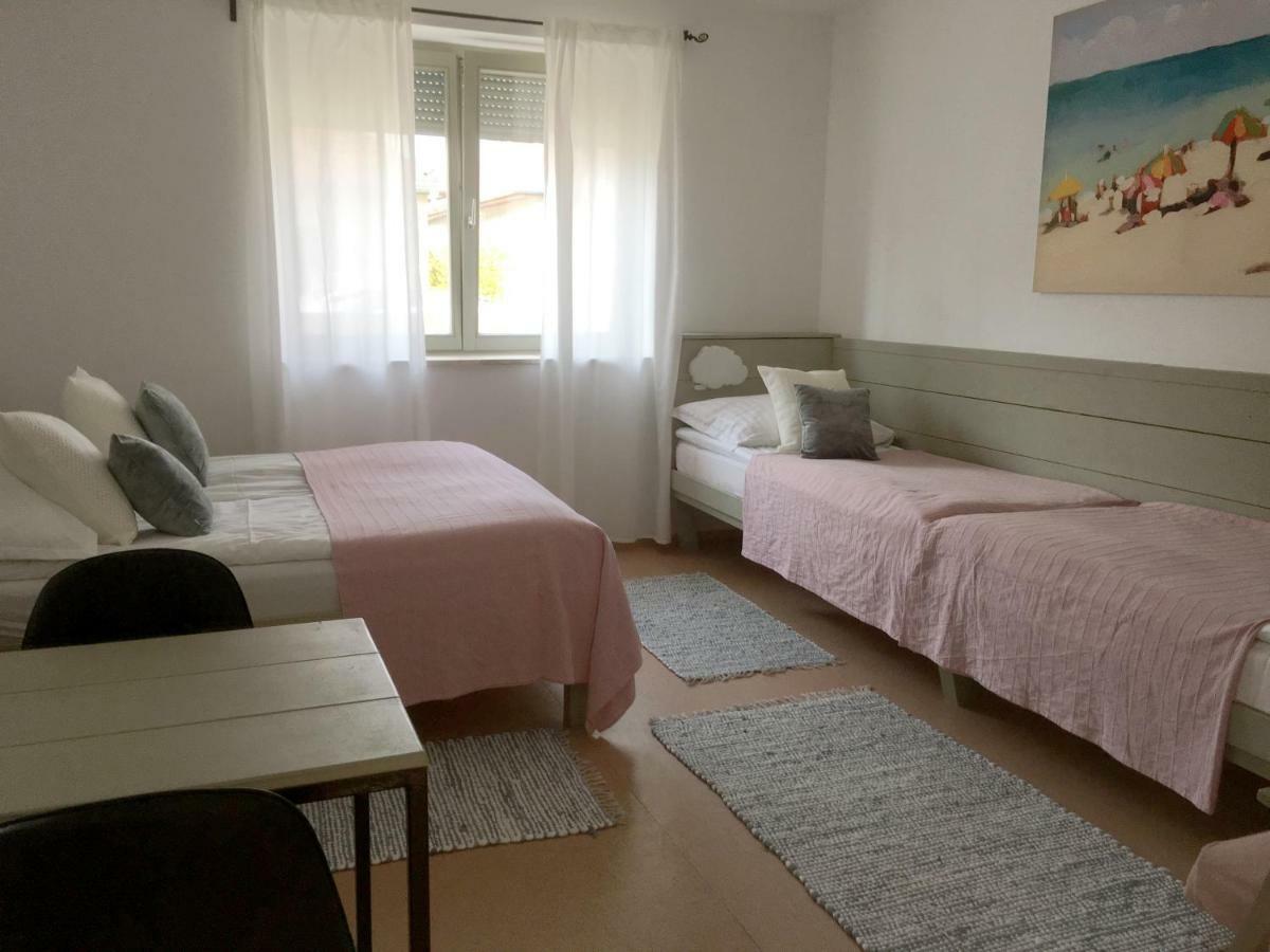 Szelrozsa Apartmanhaz Velence Buitenkant foto